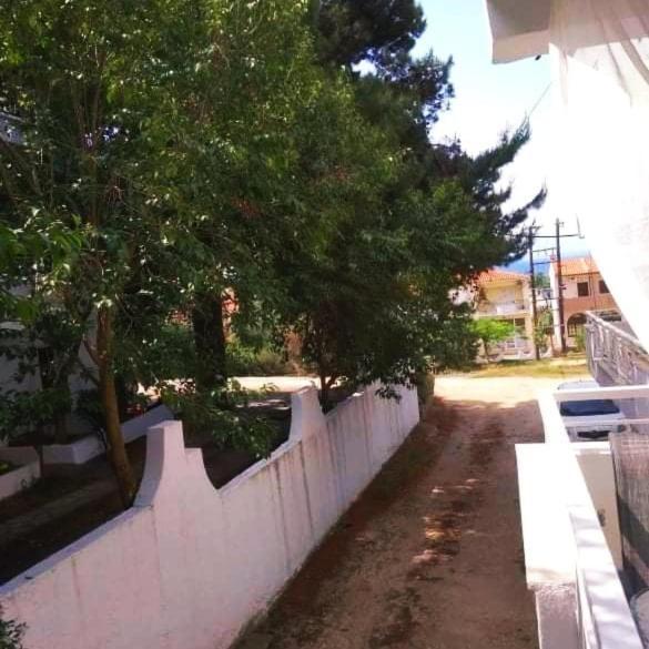 Stefiniki Apartment Псахудиа Екстериор снимка